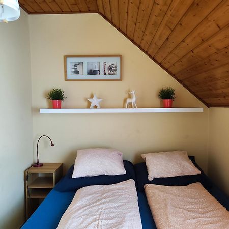 Szigeti Apartmanhaz Печ Экстерьер фото