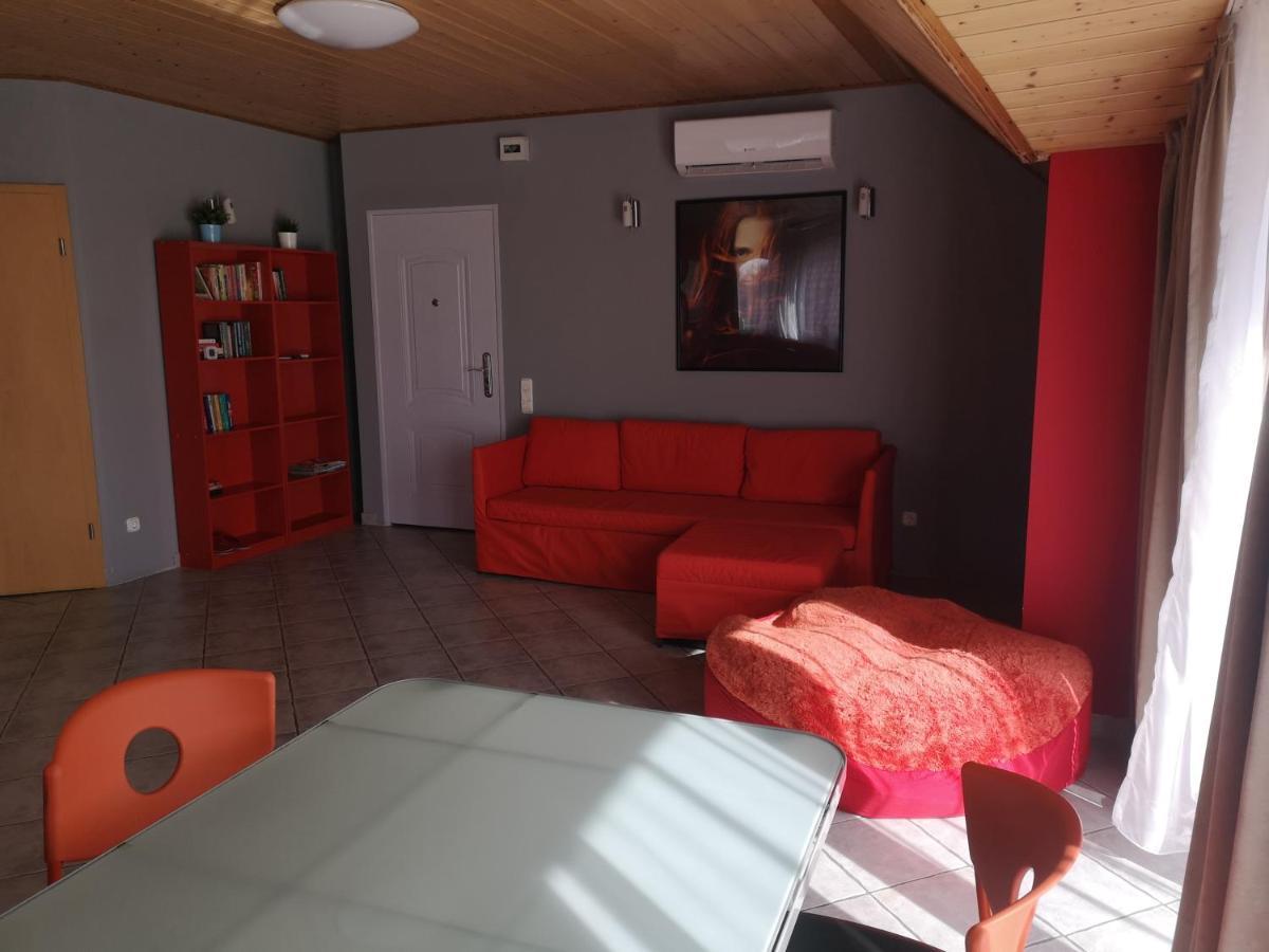 Szigeti Apartmanhaz Печ Экстерьер фото