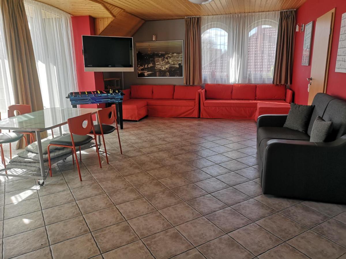 Szigeti Apartmanhaz Печ Экстерьер фото