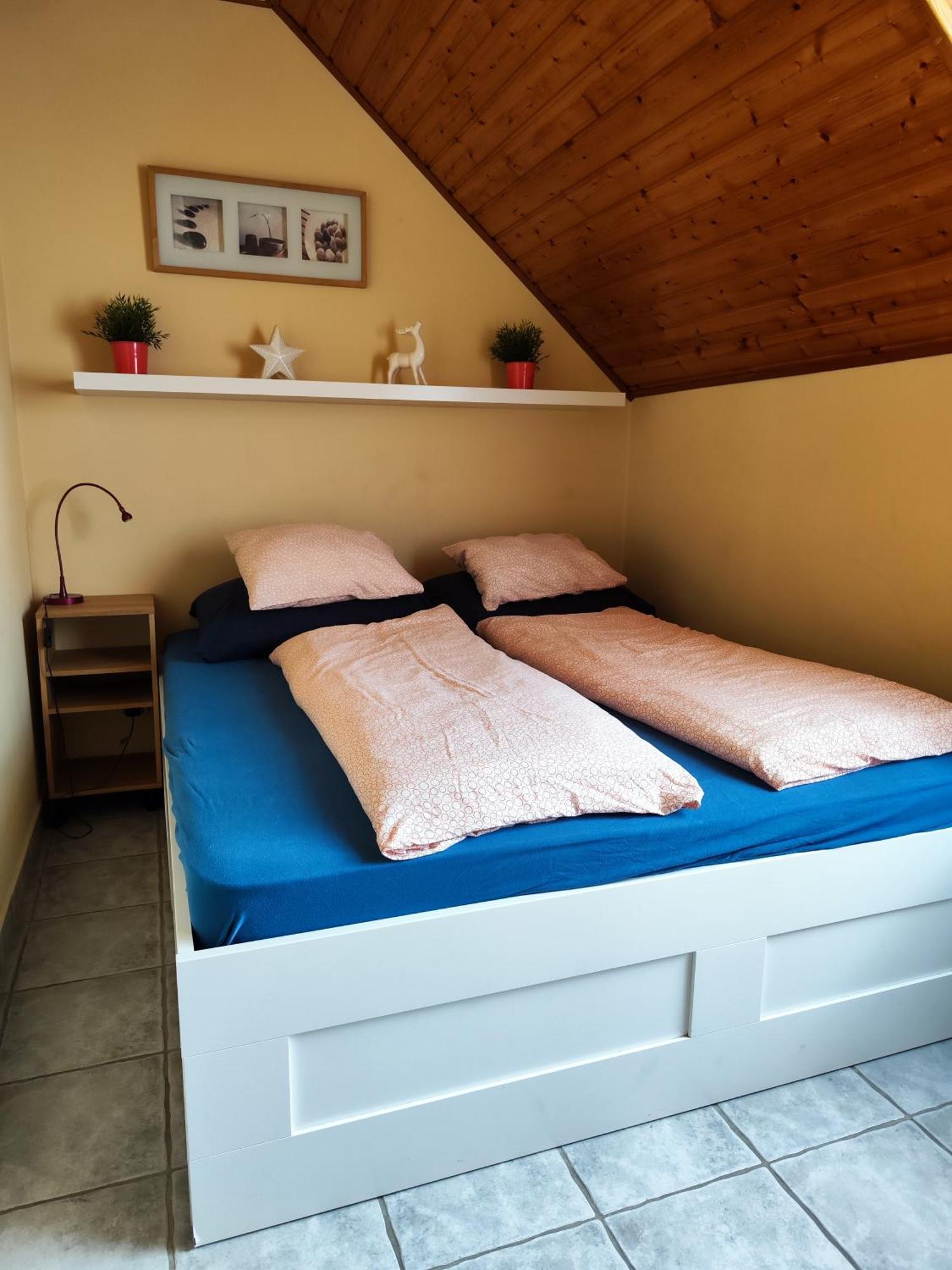 Szigeti Apartmanhaz Печ Экстерьер фото